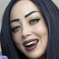 Ivy Wylder Nøgen