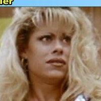 Jessie Faller Nøgen