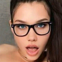 josephineskriver Nøgen