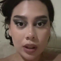Julia Alvarenga Nøgen