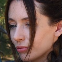 Julia Rain Nøgen