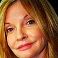 Kate Lyra Nøgen