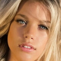 Kaylyn Slevin Nøgen