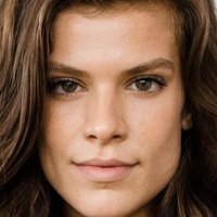 Kelley Missal Nøgen