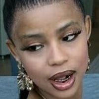 Kemoratile_Koopman Nøgen