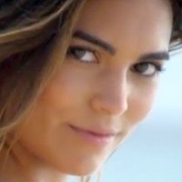 Kyra Santoro Nøgen