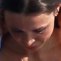 Lara Leito Nøgen