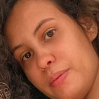 Larissa Duque Nøgen
