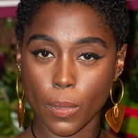 Lashana Lynch Nøgen
