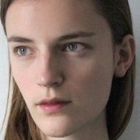 Laura Kampman Nøgen