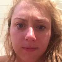 Laura Trott Nøgen