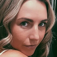 Lauren Roy Nøgen