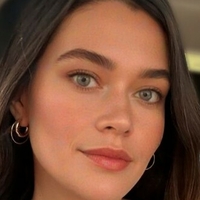 Lavínia Loren Nøgen