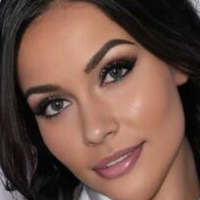 Layla Walker Nøgen
