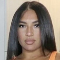 Leslie Ines Nøgen