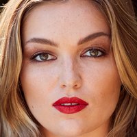 Lili Simmons Nøgen