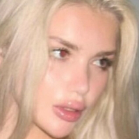 Lina Zhuravel Nøgen