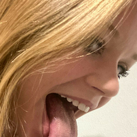 longtonguekate2.0 Nøgen