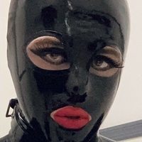 luciaandleighlatex Nøgen