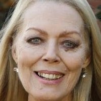 Lynda Stoner Nøgen