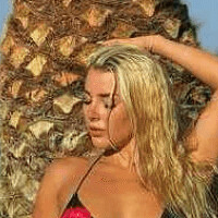 Madelen Wright Nøgen