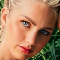 Madison Louch Nøgen