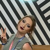 MaisieLynnie Nøgen