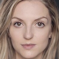 Maude Hirst Nøgen