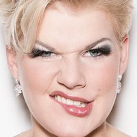 Melanie Muller Nøgen