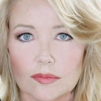 Melody Thomas Scott Nøgen