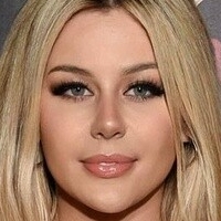 mercedes_blanche Nøgen