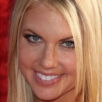 Michelle Pierce Nøgen