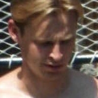 Mikky Kiemeney Nøgen