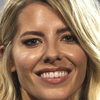 Mollie King Nøgen