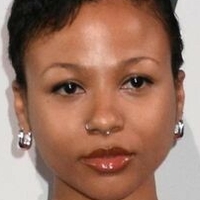Myha'la Herrold Nøgen