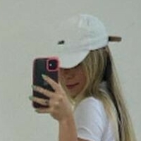 Naelly Flores Nøgen