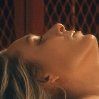 Nataliemaeyoga Nøgen