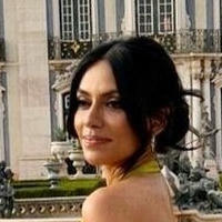 Neha Joy Nøgen