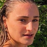 Niamh Emerson Nøgen