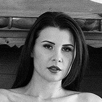 Olga Kaminska Nøgen