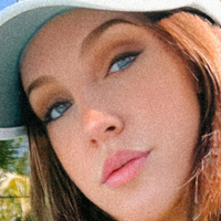 Olivia Schimmel Nøgen