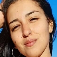 Paula Pérez Beneteau Nøgen