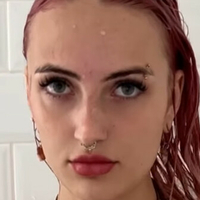 Pikkiundmichelle/Travelslvts Nøgen