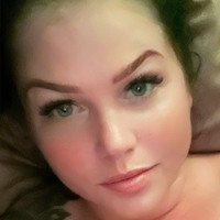 Queenjezz Nøgen
