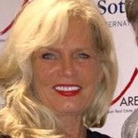Randi Brooks Nøgen