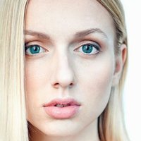 Rebeka Lizlerova Nøgen