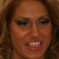 Reby Sky Nøgen