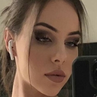 reyeslie Nøgen