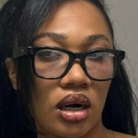 Reyin Jasmine Nøgen