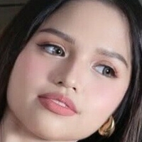 Rhea Revealed Nøgen